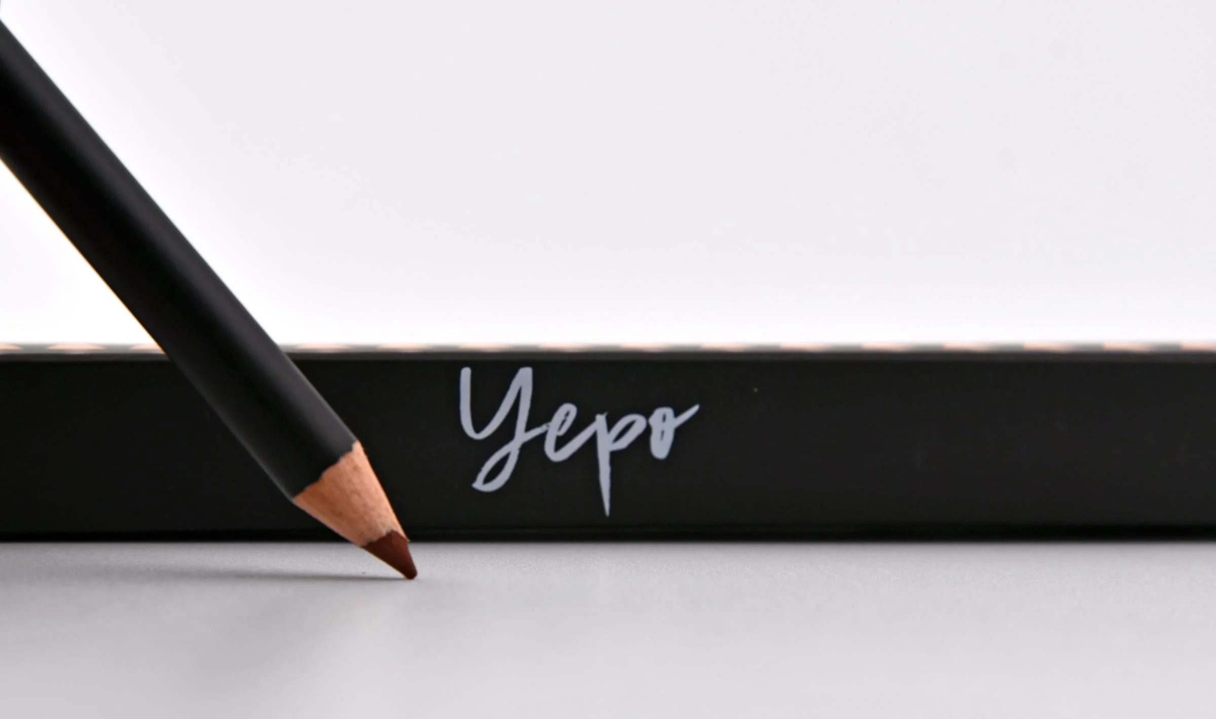 Vegan Lip Liner : Tootsie - Image 2